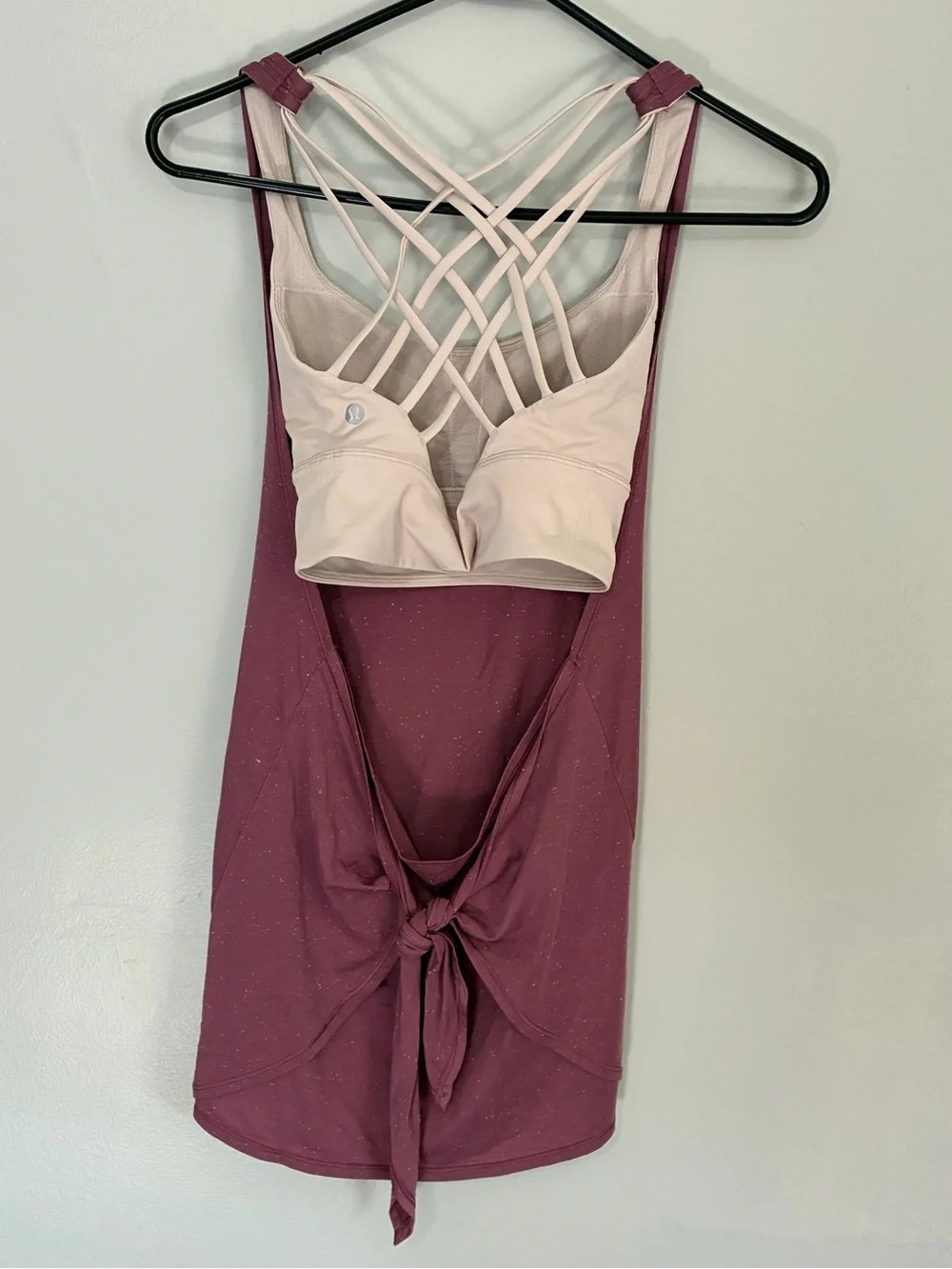 Lululemon women’s 4 tied in energy 2 in 1 tank plumful